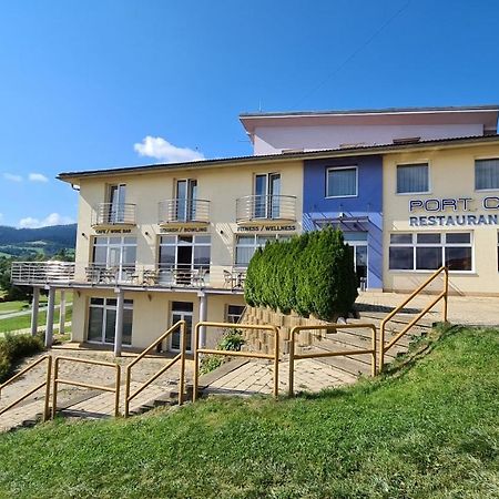 Port Club Pension & Restaurant Namiestów Zewnętrze zdjęcie