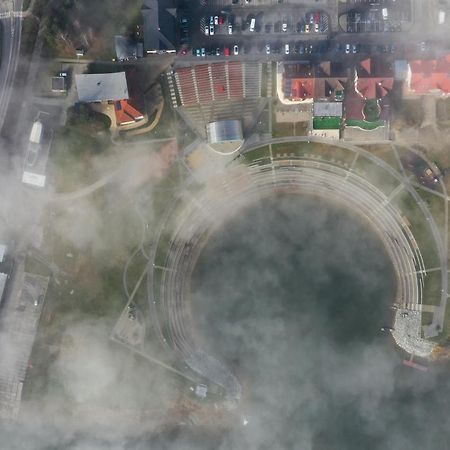 Port Club Pension & Restaurant Namiestów Zewnętrze zdjęcie