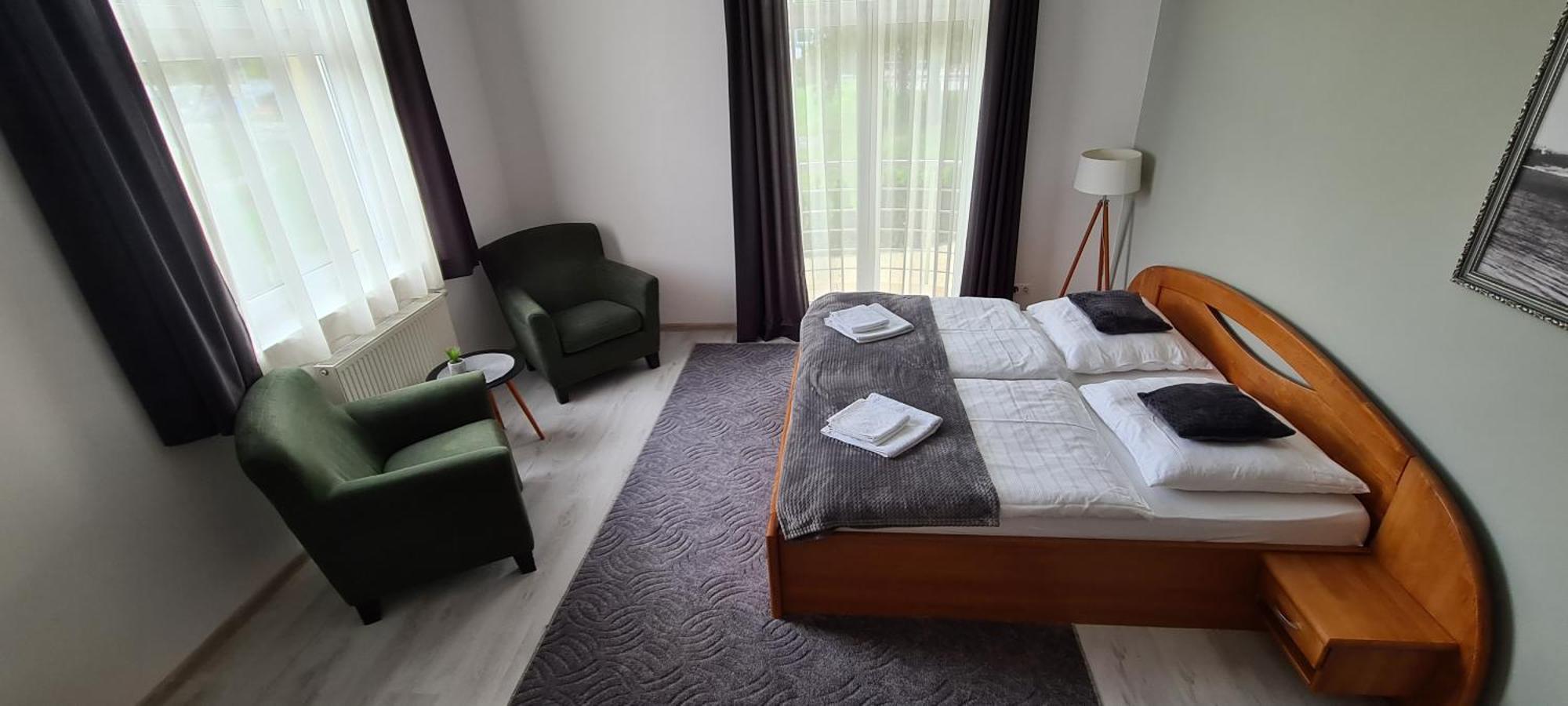 Port Club Pension & Restaurant Namiestów Pokój zdjęcie
