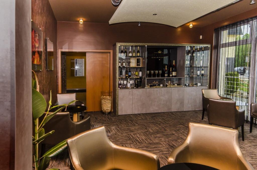 Port Club Pension & Restaurant Namiestów Zewnętrze zdjęcie